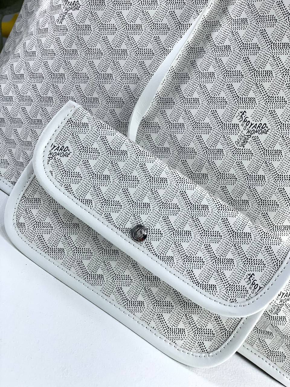 /public/uploads/photos/shares/Suzy bags/IMG_3855.jpeg